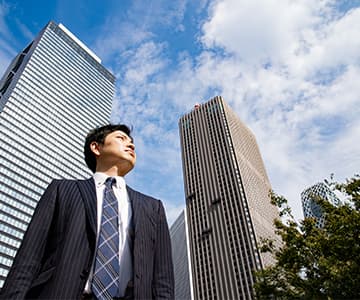 日本で大学中退後に起業するのは現実的か？のアイキャッチ画像